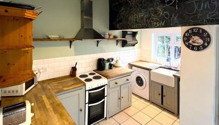 Charming cottage retreat with garden - sleeps 12 - Foto 2