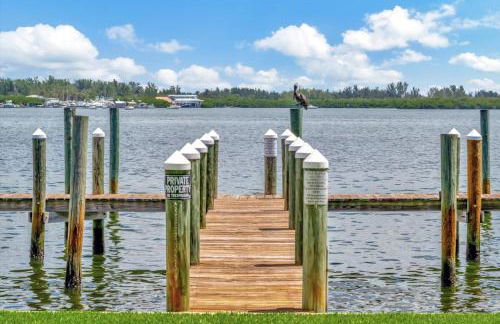 Cheerful Pelican on Anna Maria Island - Photo 42