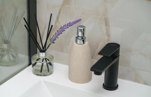 "Golden Sky"Rooftop Pool Villa - Photo 37