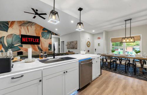 Brand New Cozy FirePit Home Near Fort Moore - Foto 8