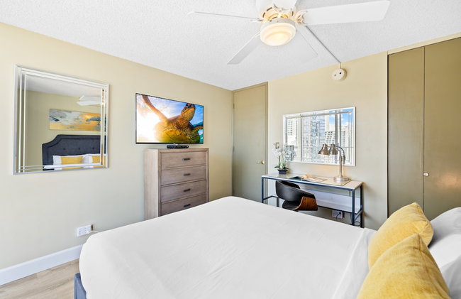 Pacific Monarch - 1 BR - Ocean and City Views! - Photo 17