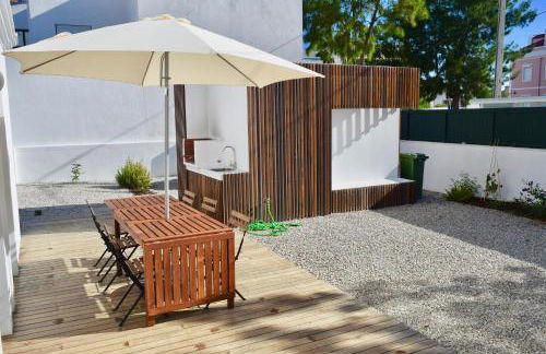 Fisherman's House - a boat ride from Lisbon - Photo 5