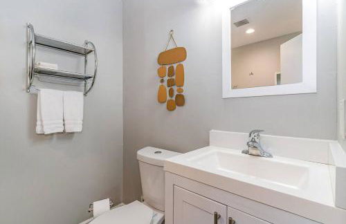 Recently Remodeled - Minutes from Downtown & BNA - Foto 11