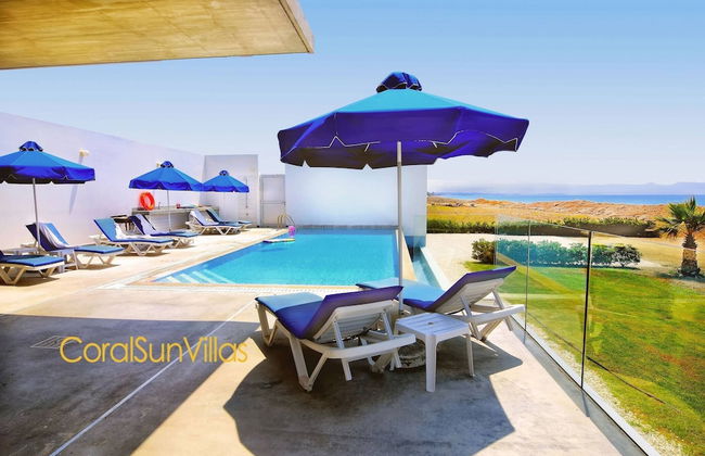Blue - Beach Front Spectacular Villa Sleeps 10 - Foto 37