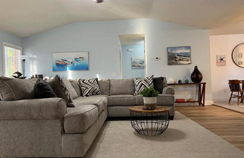 Waterfront Newly Renovated and Decorated 3brs home - Foto 8