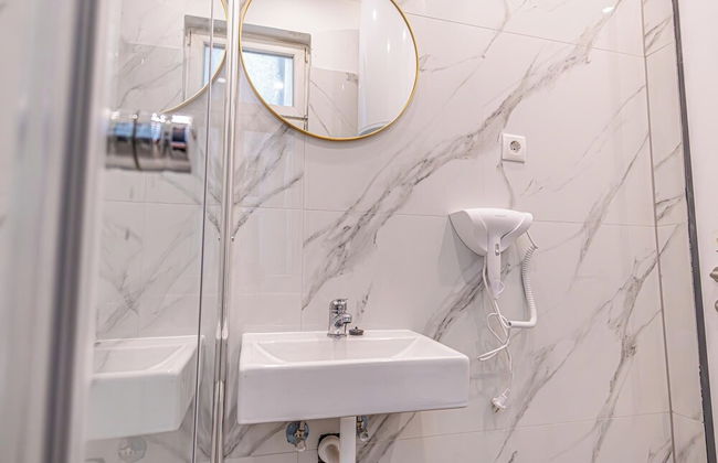 4BR Shared Apt 10Min Walk to Westbahnhof - Foto 37