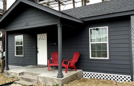 Cozy Heights 2 BD Bungalow, Walkable - Foto 10