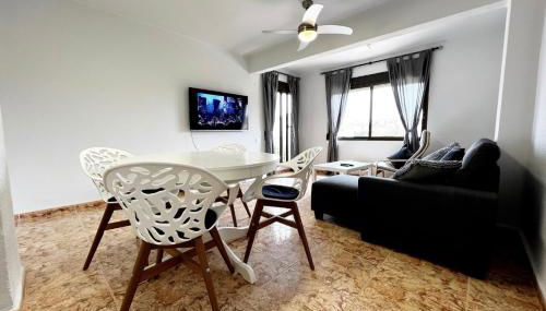 Beach Retreat - Photo 3