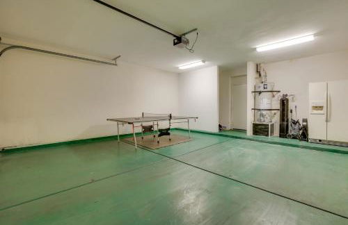 6 Mi to Vegas Strip City-View Gem with Pool Access - Foto 20