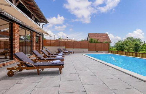 Gorgeous Home In Rovisce - Foto 10