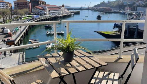 Artza II apartamento con vistas al puerto - Foto 1