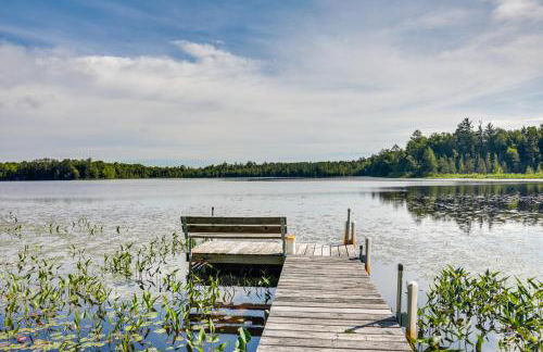 Dog-Friendly Park Falls Cottage with 5 Acres and Lake - Foto 2