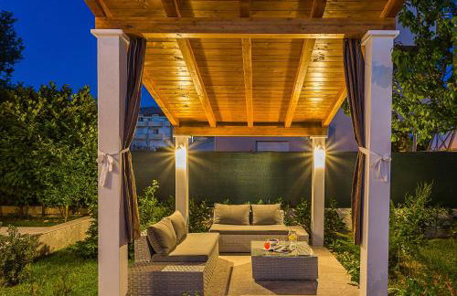 Villa Sweet Home Marija With Heated Pool - Foto 13