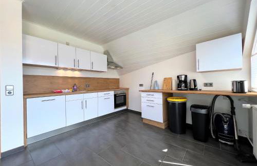 Ferienwohnung Kinzigblick - Balkon - Für Kinder - mit Bettwäsche & Handtücher - Foto 3