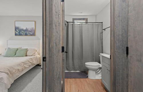 Twin Chalet - 6 BDs Hot Tub Game Area and more - Foto 48