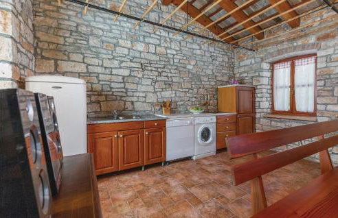 Cozy Home In Tinjan With Wifi - Foto 62