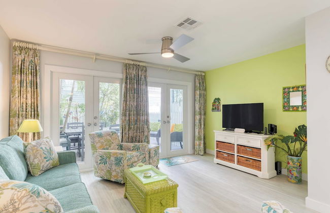 Bahamian Reed by Avantstay Walk to Everything! w/ Community Pool Week Long Stays Only - Foto 7