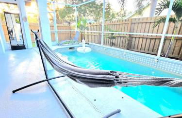 Pool house Best location in Wesley Chapel - Photo 43