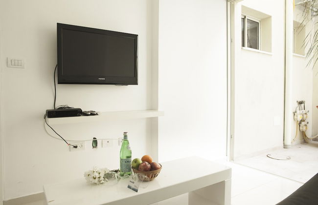 Kerem Hateiminim Apartments - Photo 7