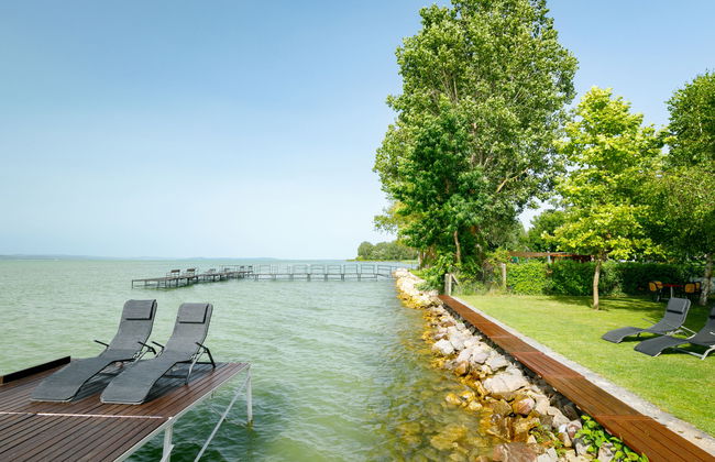 2 bedroom Apartment in Balatonlelle with garden and terrace - Photo 24