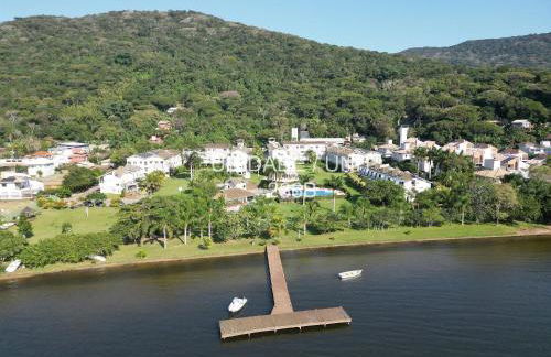 Completo apartamento em Resort na beira da lagoa - Foto 23