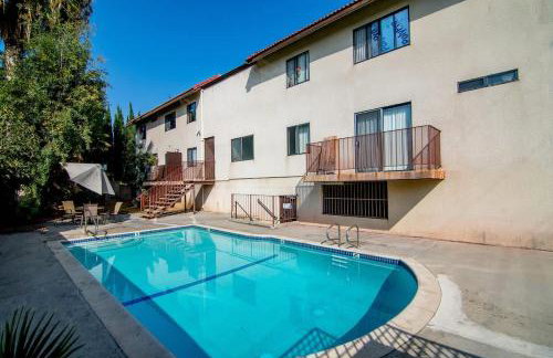 Stylish 1BR Near Universal Studios with Parking - Foto 32