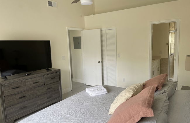 ELEGANT & LUXURY APARTMENT CLOSE DISNEY - Foto 7