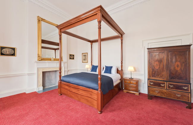 Henrietta Suites City Centre - Photo 26