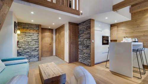 Appartement Duplex Rénové: 3 Pièces, 40m², Parking, Proche Centre Val d'Isère - FR-1-567-96 - Foto 4