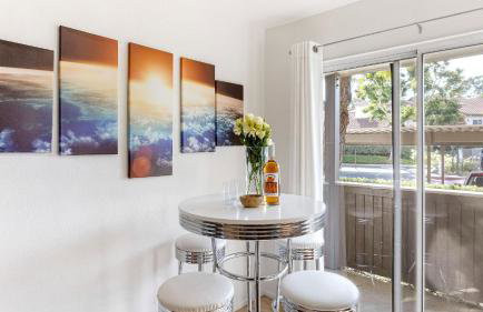 Coastal Retreat w Pool Spa BBQ Near Beaches Golf Courses Ritz Pointe Condo by AvantStay - Foto 10