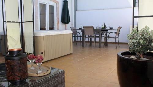 Charming Luz House - T2 apartment with jacuzzi - Foto 5
