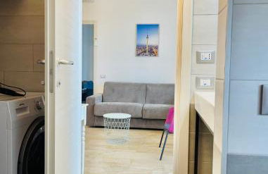 Smart Station Design Apartment Central - Photo 10