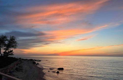 Beachfront Greenport Villa - Foto 31