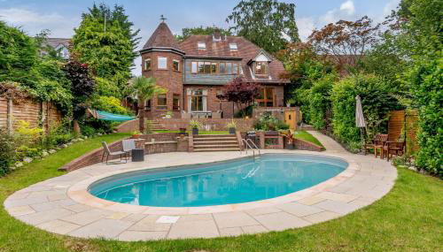 Forest Getaway - Countryside Retreat near Windsor - Foto 2, Garden, sunbed, Garden view