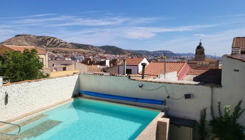 Casa Oasis Puertollano, una casa en un entorno rural en Puertollano, agradable, con Piscina en zona tranquila - Foto 4