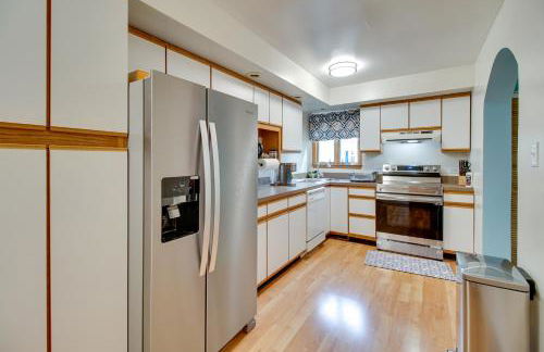 Walk to Beach Charming Maryland Home with Yard! - Foto 4