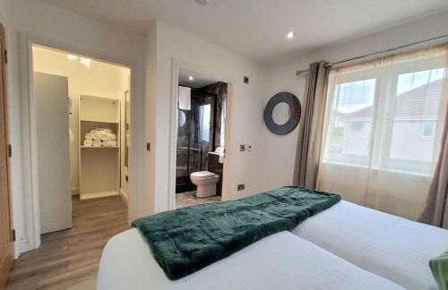 Three Bedrooms House By Sensational Stay Short Lets & Serviced Accommodation With Free Parking & Wi-fi - Foto 7