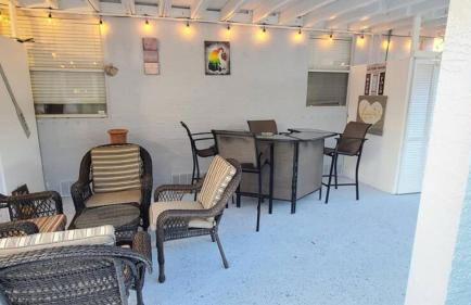 Palm Springs 3-Bedroom 2-Bath 5 Miles to the Beach - Foto 15