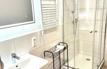 BIG New 7Rooms City Center APARTMENTS and Suites - Foto 62