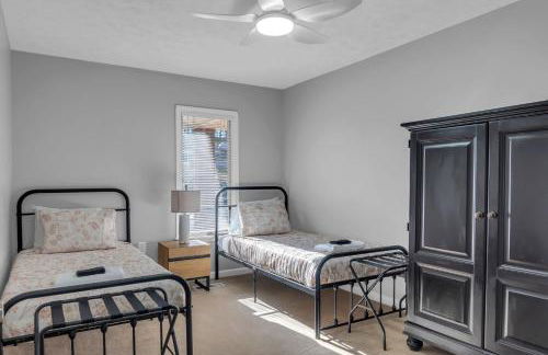 Lake Barkley Retreat - Newly Renovated - 5 BR - Foto 28