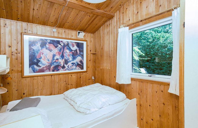 Quaint Holiday Home in Hovedstaden near Sea - Photo 3