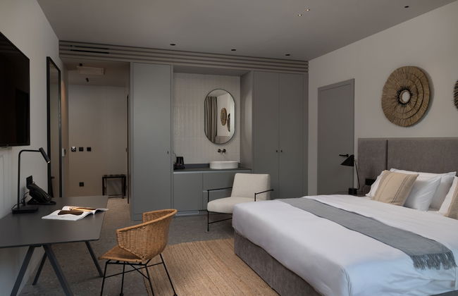 La Vista Suites - Photo 23