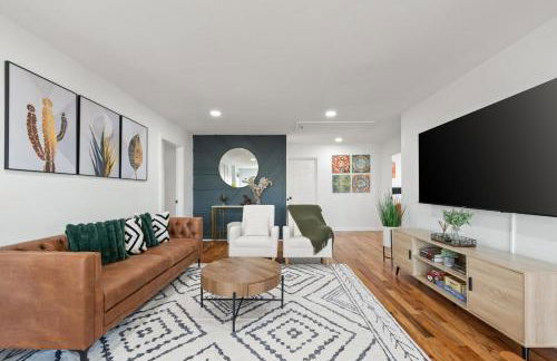 NYC 20min, Sleeps 10, Free Parking, Patio - Foto 36