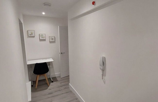 Modern 2 Bedroom Apartments - Camberley - Foto 9