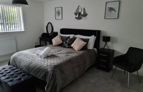 SAV 5 Bed Luxury House Leicestershire - Photo 28