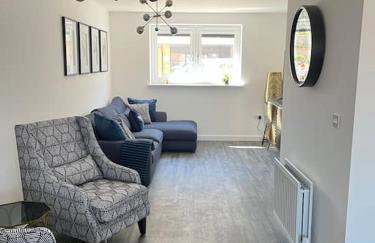 Outstanding 4-Bedroom Town House By Valore Property Services - Foto 17