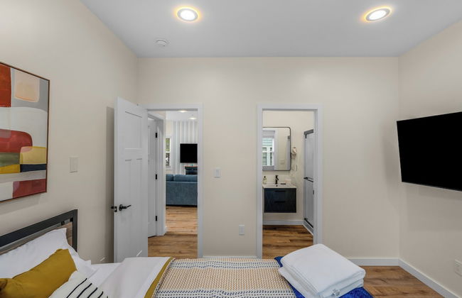 Stylish 4BR Haven Backyard and Fire Pit - Foto 4