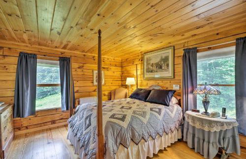 Jacksonville Cabin with Wraparound Deck and Views - Foto 13