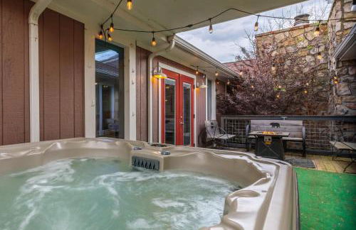 Hot Tub and Mini Golf Mtn-View Haven in Kodak! - Foto 2