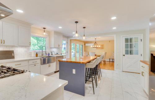 Spacious East Haddam Retreat with Private Pool! - Foto 11